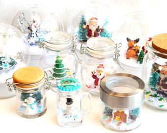 Schneekugeln Wasserlos und Glasgefäße Weihnachten Gefroren Dekorativ