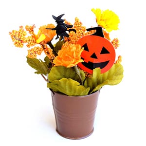 Halloween Flower Arrangements Glow In The Dark, Metal Tubs, Watering Cans, Wheel Barrows, Wagons, Pails Photo 7