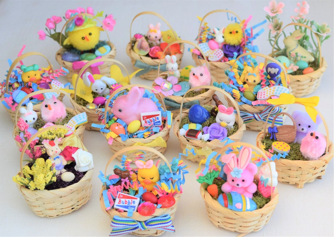 Miniature Easter Baskets 112 Scale, Dollhouse Easter Basket Miniatures, Miniature Easter