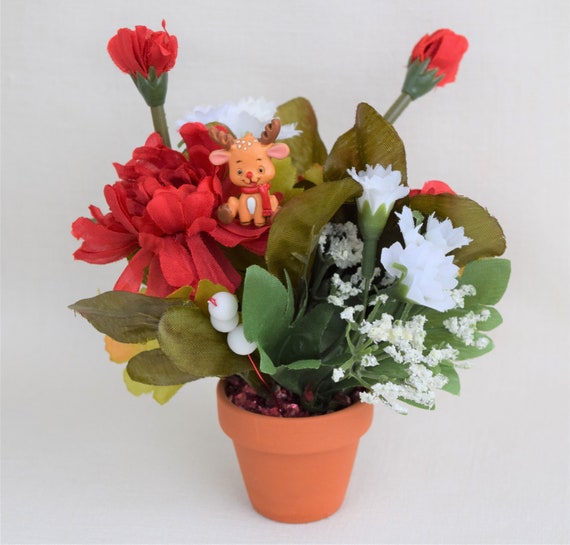 Christmas Miniature and Small Flower Pots With Miniature and Small  Artificial Flowers 