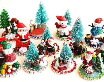 Christmas Miniature Figurine Scenes Deluxe