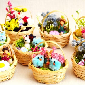 Miniature Easter Baskets 1:12 Scale, Dollhouse Easter Basket Miniatures ...