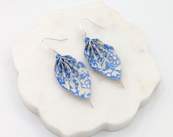 Origami leaf earrings,blue and white, chiyogami paper, light weight