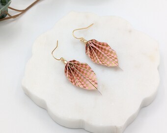 Origami leaf earrings pink and gold, washi paper, light weight