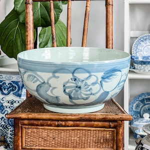 XL Chinoiserie Floral Bowl: Hand-Painted Porcelain