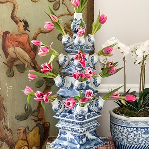Chinoiserie Tulipiere: 22.5&quot; Floral Boat Scene 4-Piece Porcelain Vase