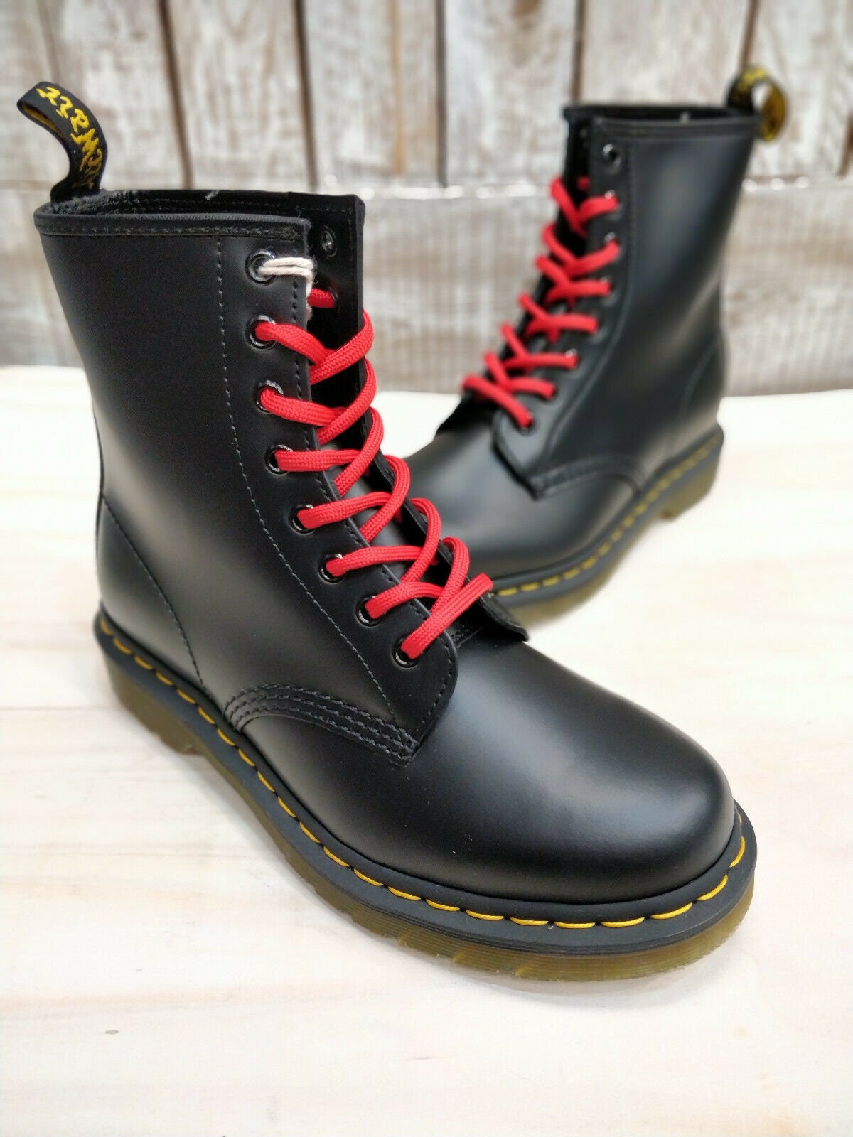 Dr martens coloured laces clearance