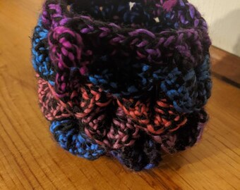 Crochet Dragonscale Dice Bag