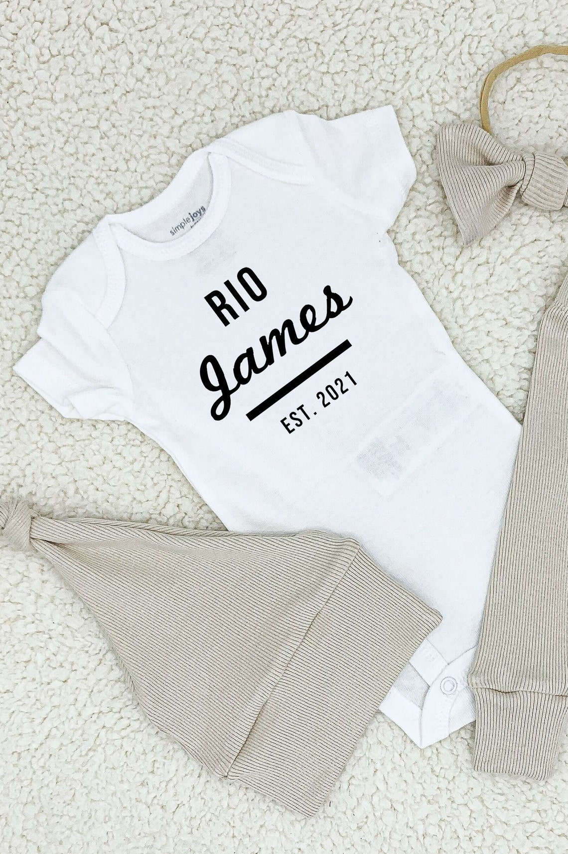 Personalized Gender Neutral Baby Outfit / Bringing Home Baby Etsy
