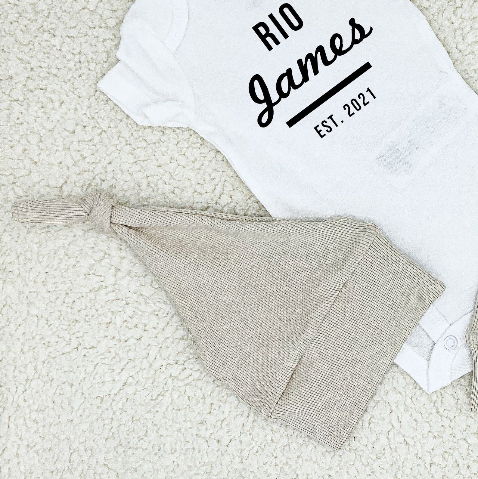 Personalized Gender Neutral Baby Outfit / Bringing Home Baby | Etsy