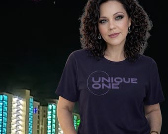Camiseta con estampado celta para mujer, camiseta de estilo bohemio y espiritual, camiseta de corte relajado, top para el día a día, regalo para ella.