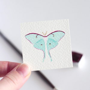 Luna Motte Malerei, Schmetterling Malerei, kleiner Schmetterling, Miniatur Kunst, Motte Malerei, Schmetterling Aquarell, kleine Wohnkultur, kleine Kunst