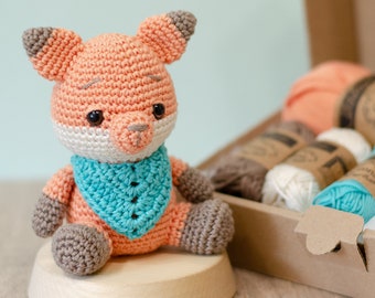 DIY Häkelset • Fepe der Fuchs von Sameko Design • Amigurumi Häkelanleitung Deutsch kleinen Fuchs Häkeln Geschenk Kindergarten