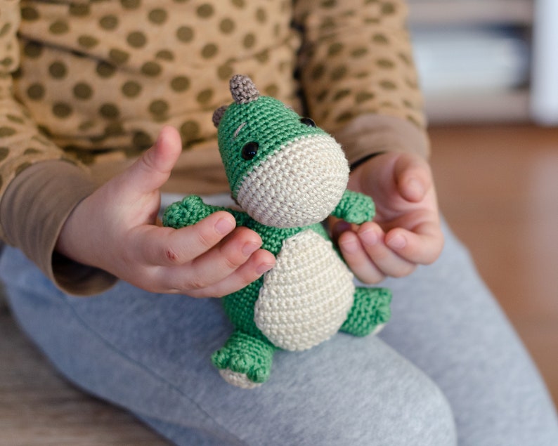 Nauro the Dinosaur Amigurumi crochet pattern by Sameko Design DE / ENG image 4