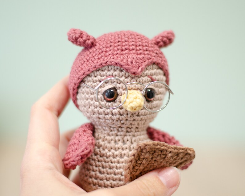 Edna, the reading owl Amigurumi crochet pattern by Sameko Design German image 4