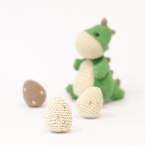 Nauro the Dinosaur Amigurumi crochet pattern by Sameko Design DE / ENG image 3