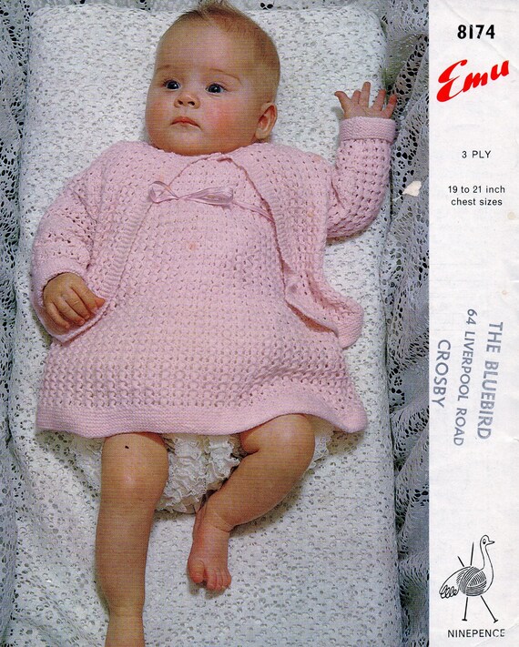 Robin 2490 Vintage Baby Knitting Pattern Girls Cardigan 17-19/" 6-18 month DK