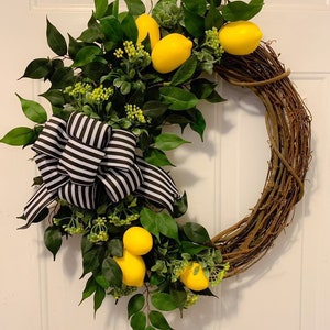 Summer wreath, lemon wreath, lemon decor, summer front door wreath, grapevine wreath, farmhouse wreath