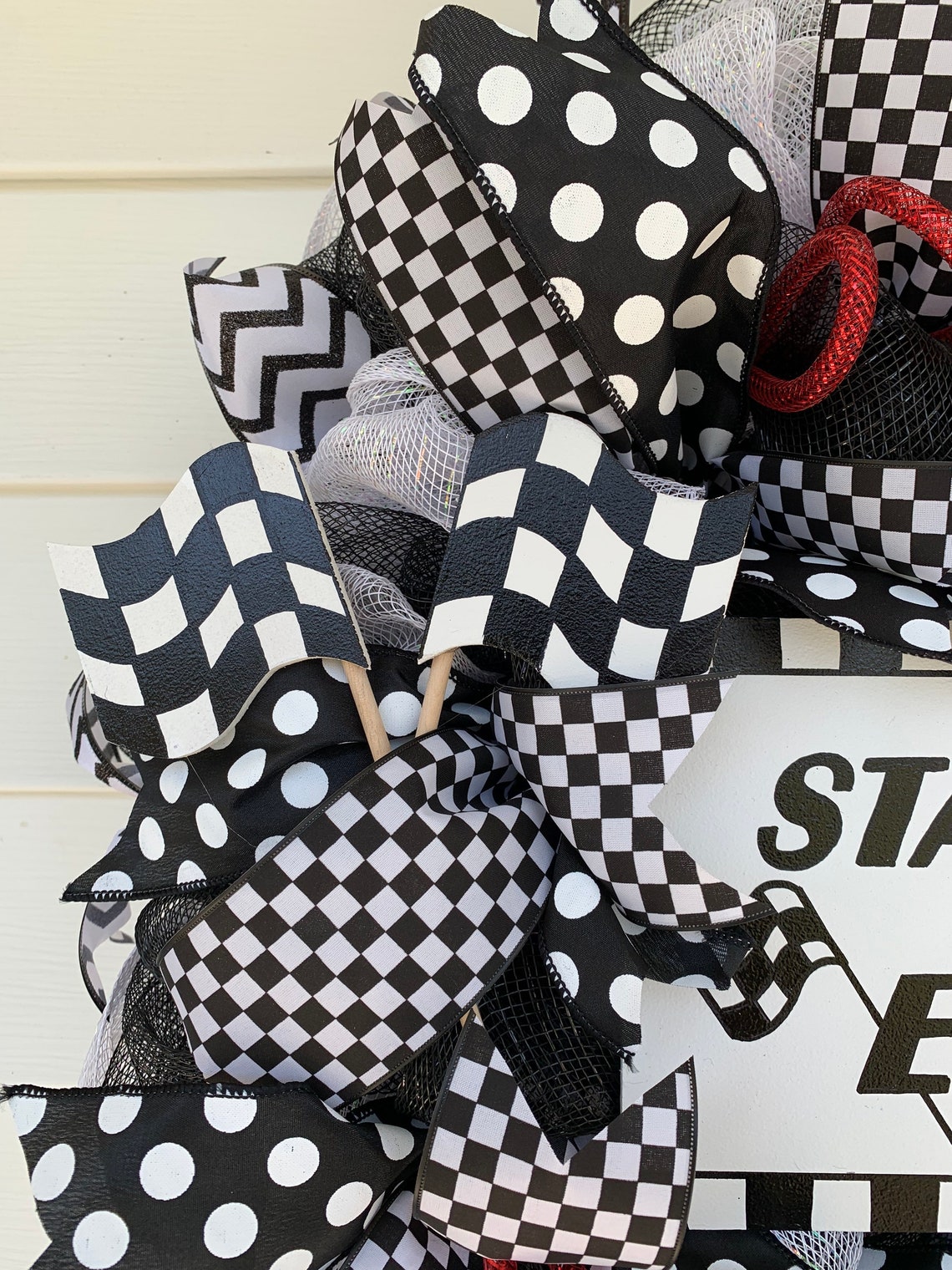 Racing Wreath Race Car Wreath Checkered Flag Wreath Start Etsy