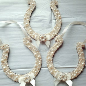 Double sided pearl Horseshoe, Lucky horseshoe, Pearl wedding horseshoe, Gift for the Bride, Gift for the couple, Wedding gift, Wedding day