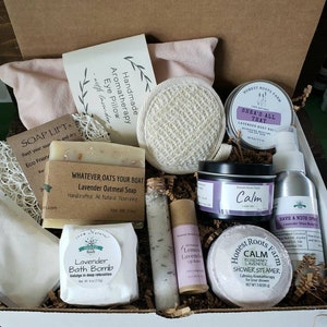 Lavender Self Care Gift Box Spa Gift Box Self Care Box Spa Gift Box Spa Gift Basket Hygge Gift Box Spa Box for Women Best Friend Gift Box