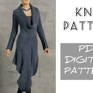 Puede incluir: Un patrón de tejido digital para un vestido largo de punto gris con cuello de pico. El patrón está disponible para descargar en PDF.  "KNIT PATTERN" y "PDF DIGITAL PATTERN" están escritos en negro sobre fondo blanco.