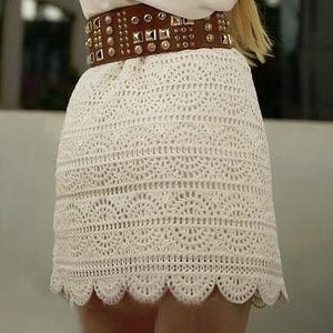 PATRÓN DE FALDA MINI DE ENCAJE DE VERANO A CROCHET FÁCIL EN PDF - Falda sexy de playa de los años 70 para mujer - Patrón personalizable digitalmente