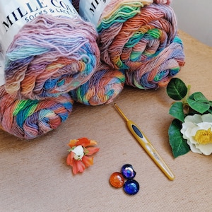 MILLE COLORI SOCKS lang yarn wool Five skeins - 400m 100 grams - natural fingering wool - rainbow destash sparkle yarn