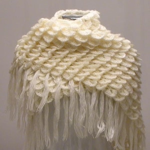 Modèle de châle de mariée facile au crochet pdf - laine automne hiver dentelle WRAP - cadeau pour la maman - accessoires au crochet arc-en-ciel en écailles de dragon