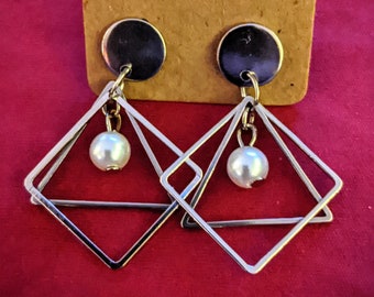 Geometric Pearl Earrings
