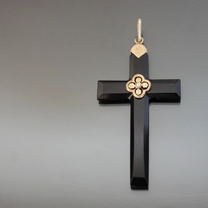 Victorian Onyx 750 Silver Sapphire Crucifix Cross. Carved Stone Antique Mourning Pendant Whitby Jet