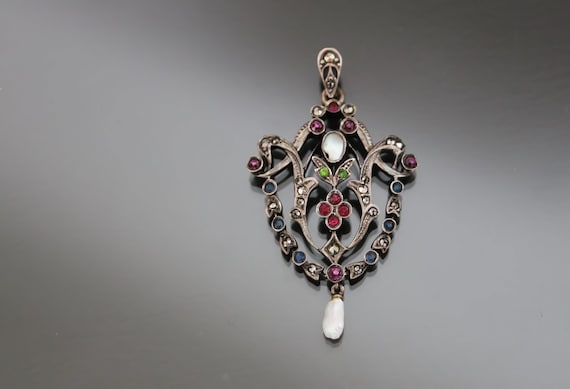 アールヌーボーペースト900シルバーペンダント。アンティーク  