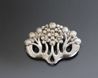 RASMUS JENSEN HORSENS Broche Skonvirke antique. Argent 830, Arts et artisanat. Danemark.