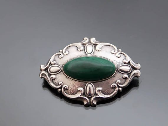 FALK BROTHERS. Jugendstil 800 Silver Malachite Arts And Crafts Vintage Brooch.