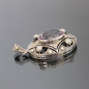 Ciondolo Art Déco in argento 835 con ametista. Collana vintage di marcasite e perle immagine 3