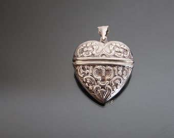 Victorian Revival Heart Locket Vesta Case. 925 Sterling Silver. Vintage Pill Box.