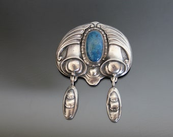 Pendentif Jugendstil XL DKS - Broche. Azurite. Argent 800. Bijoux repoussés style Skonvirke