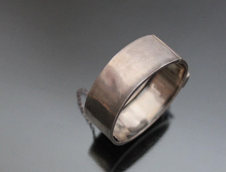 Victorian The Garter Belt Buckle 925 Silver Sterling Engraved Hinged Bangle Cuff Bracelet.