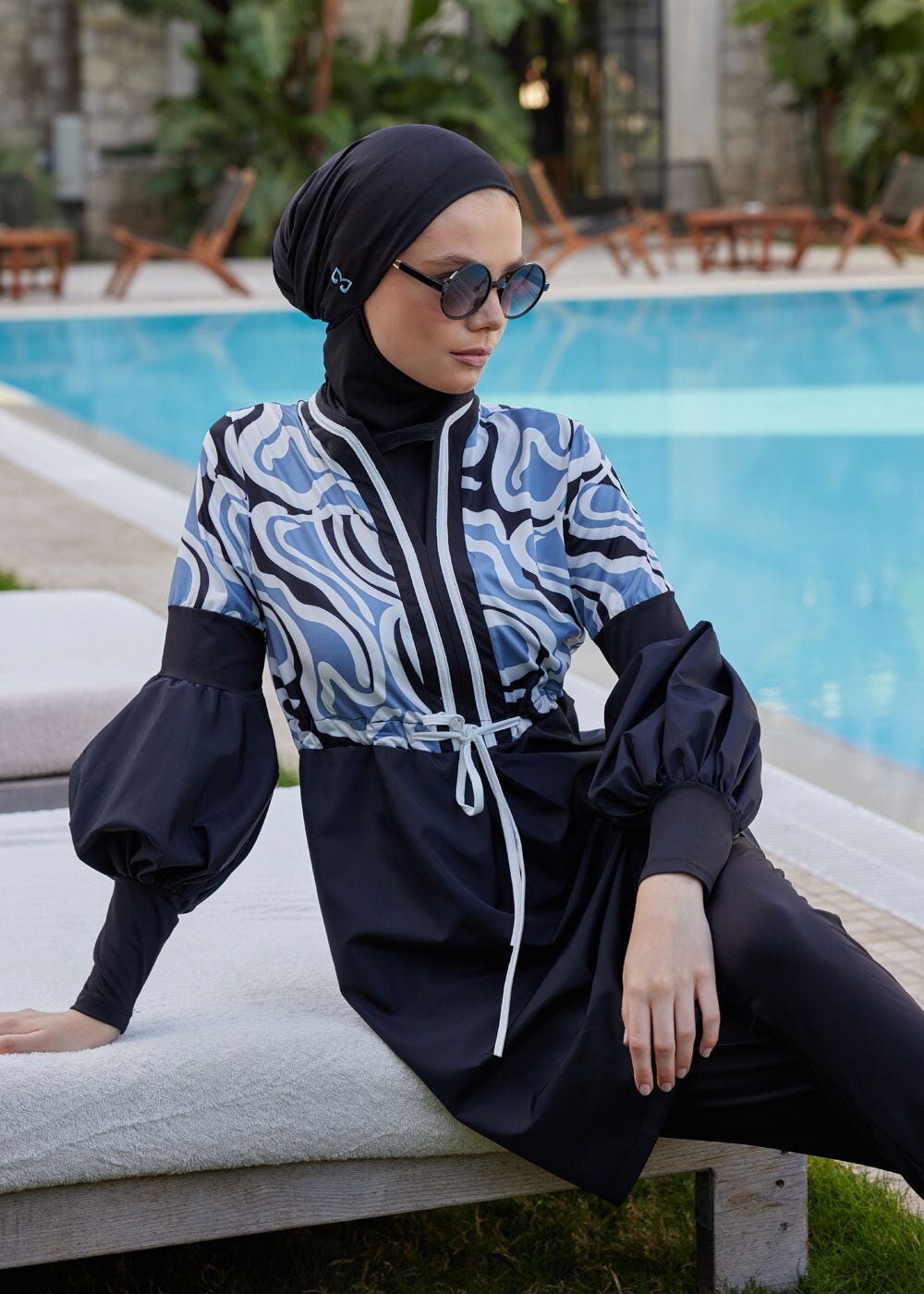 Muslim Swimsuits for Women Long Sleeve Built-in Bra Full Cover Swimsuits -  China Swimsuits and Full Covered Swimwear price