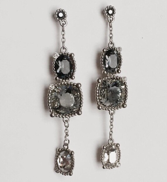 Swarovski dangling earring set - image 1