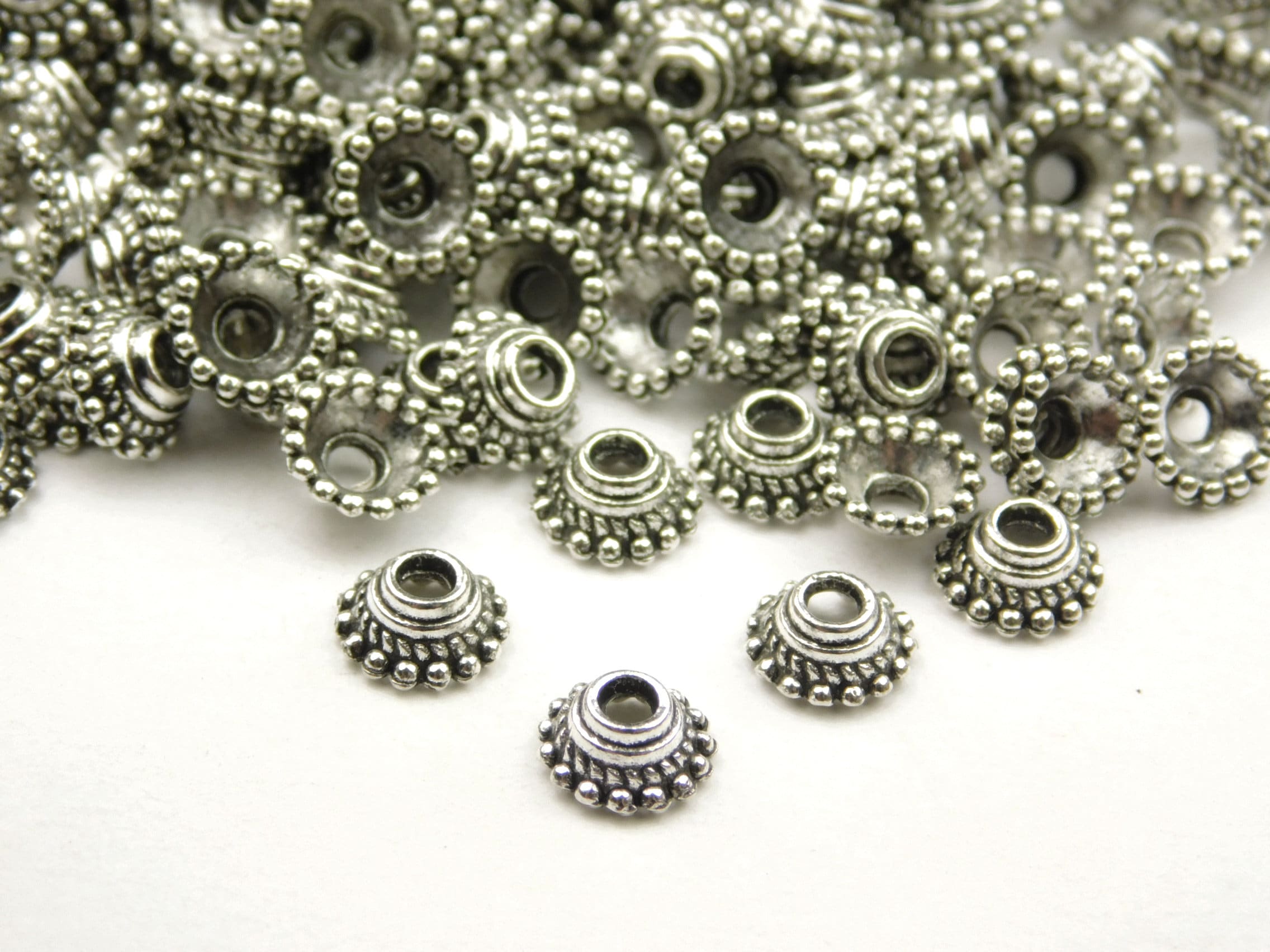 Lote De 50 Tapas Para Cuentas (bead Caps) En Plata - Tamaño 4 Mm, Ideal Para Joyería DIY