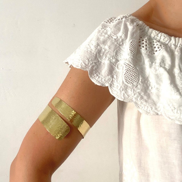 Gold wide bicep cuff bracelet , large upper arm cuff band, spiral african style bicep ring