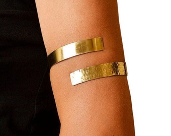 Gold Open Upper Arm Cuff Bracelet, Greek Goddess Arm Band, Wide Wrap Around Hammered Bracelet, Bicep Arm Cuff