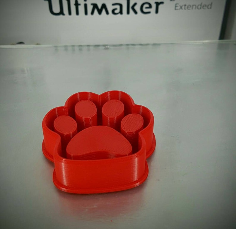 Small paw print cookie cutter image 2