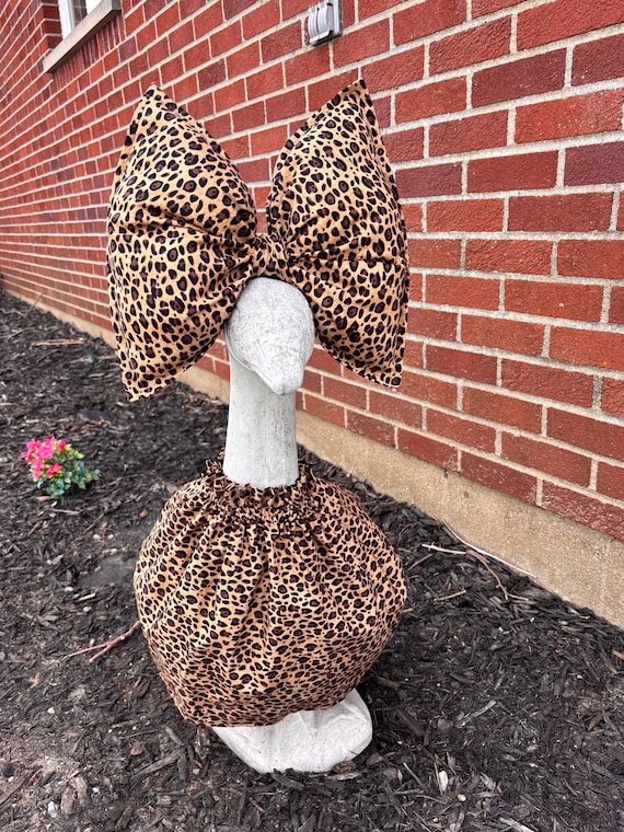 Cheetah Dress and Bow for 23-30” porch goose