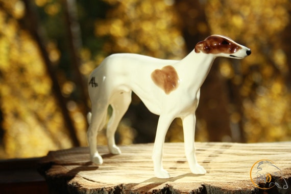 schleich greyhound