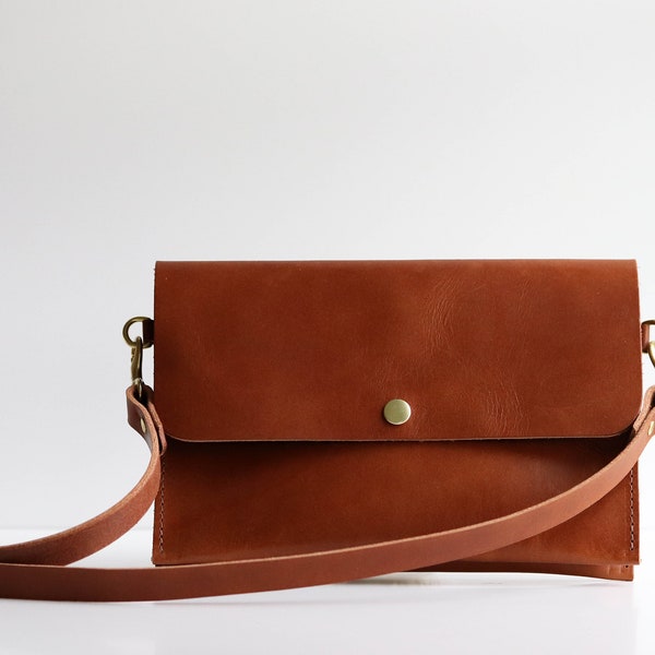 ALMOST PERFECT! Small Brown Leather Crossbody Bag, Leather purse, vegetable tanned leather, brown leather bag, Monogrammed Leather Bag