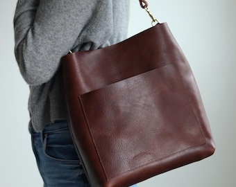 Bolso Hobo de piel marrón oscuro hecho a mano: curtido vegetal italiano, personalizado