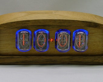 Horloge tube Nixie en bois - tube in12, rétroéclairage bleu