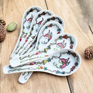 Vintage SET/6 Famille Rose Porcelain Soup Spoons/Butterflies and Floral Motif/Chinoiserie-Asian Decor/Home & Living-Dining/FREE Shipping